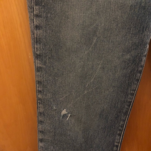 Old Navy High-Waisted O.G. Straight Button-Fly Ripped Jeans - Size 4 - Picture 8 of 11